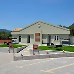 Bratou Terra Sleeps 2 With Garden