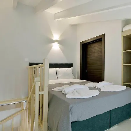 וילה Bratou Terra Sleeps 2 With Garden