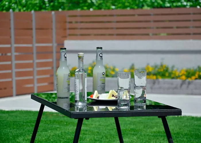 Bratou Terra Sleeps 2 With Garden 빌라 *