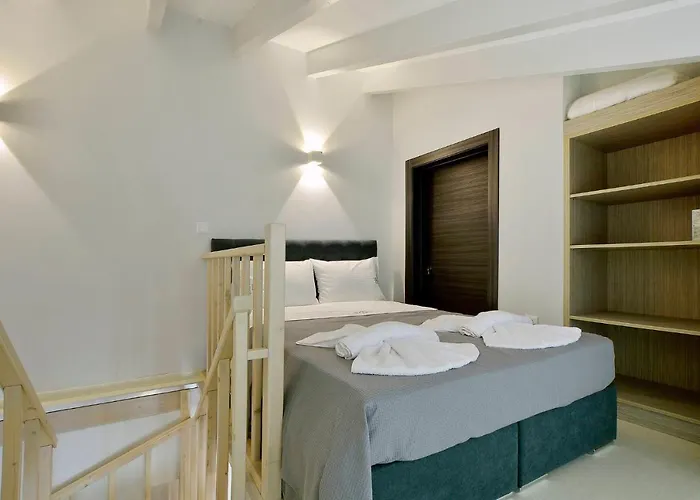 Villa Bratou Terra Sleeps 2 With Garden